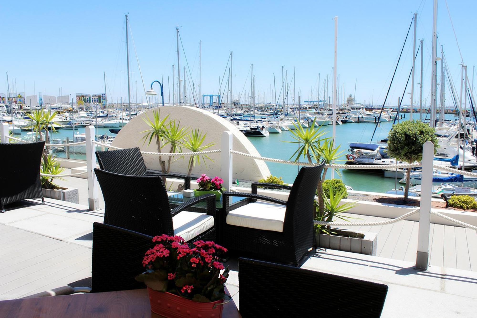 Suites Puerto Sherry El Puerto de Santa Maria Exterior photo
