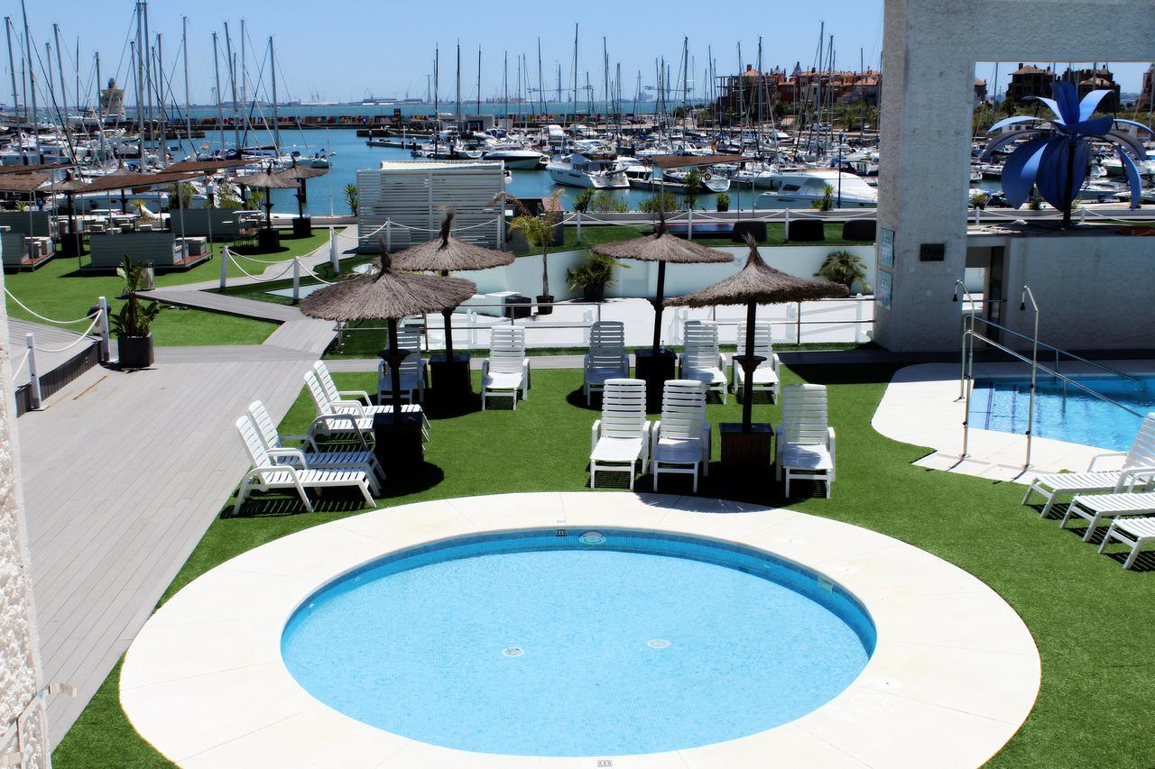 Suites Puerto Sherry El Puerto de Santa Maria Exterior photo